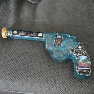 Gun Decanter & Shot Glass Set with Wooden Holder